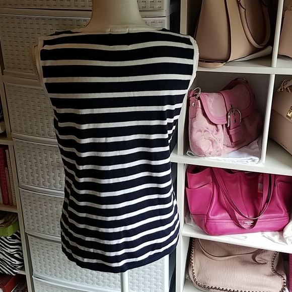 Ruby Rd. Sleeveless Top Size Medium - Picture 5 of 9